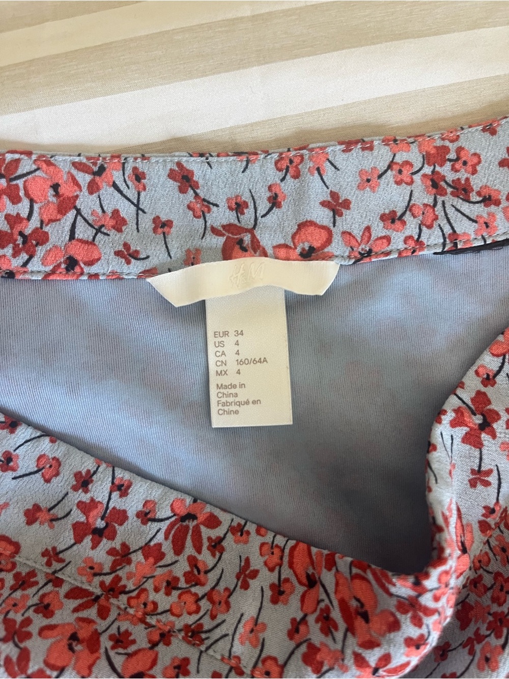 H&M Light Blue A-line Skirt with Coral Floral Pattern - Picture 5 of 10